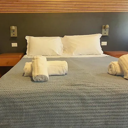 Bed & Bike 3*
